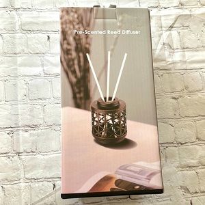 SERENE HOUSE pre-scented reed diffuser. Stess relief.